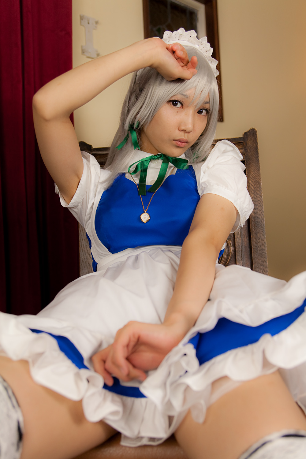 cosplay美女套图 c77 Sakuya Izayoi　白丝假发扮相(1)